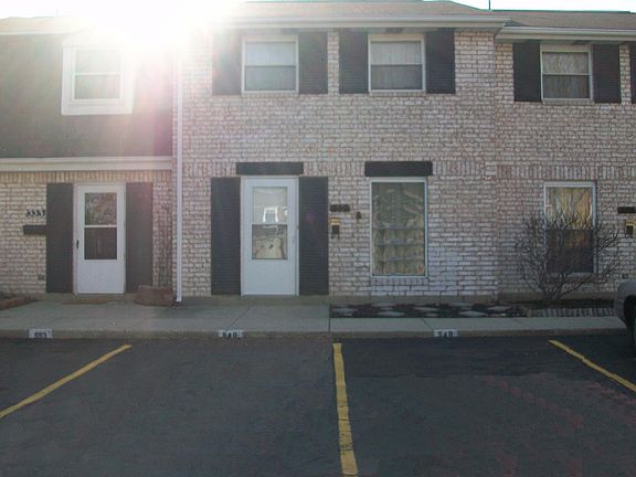 2nd image of 549 Adrian Ct