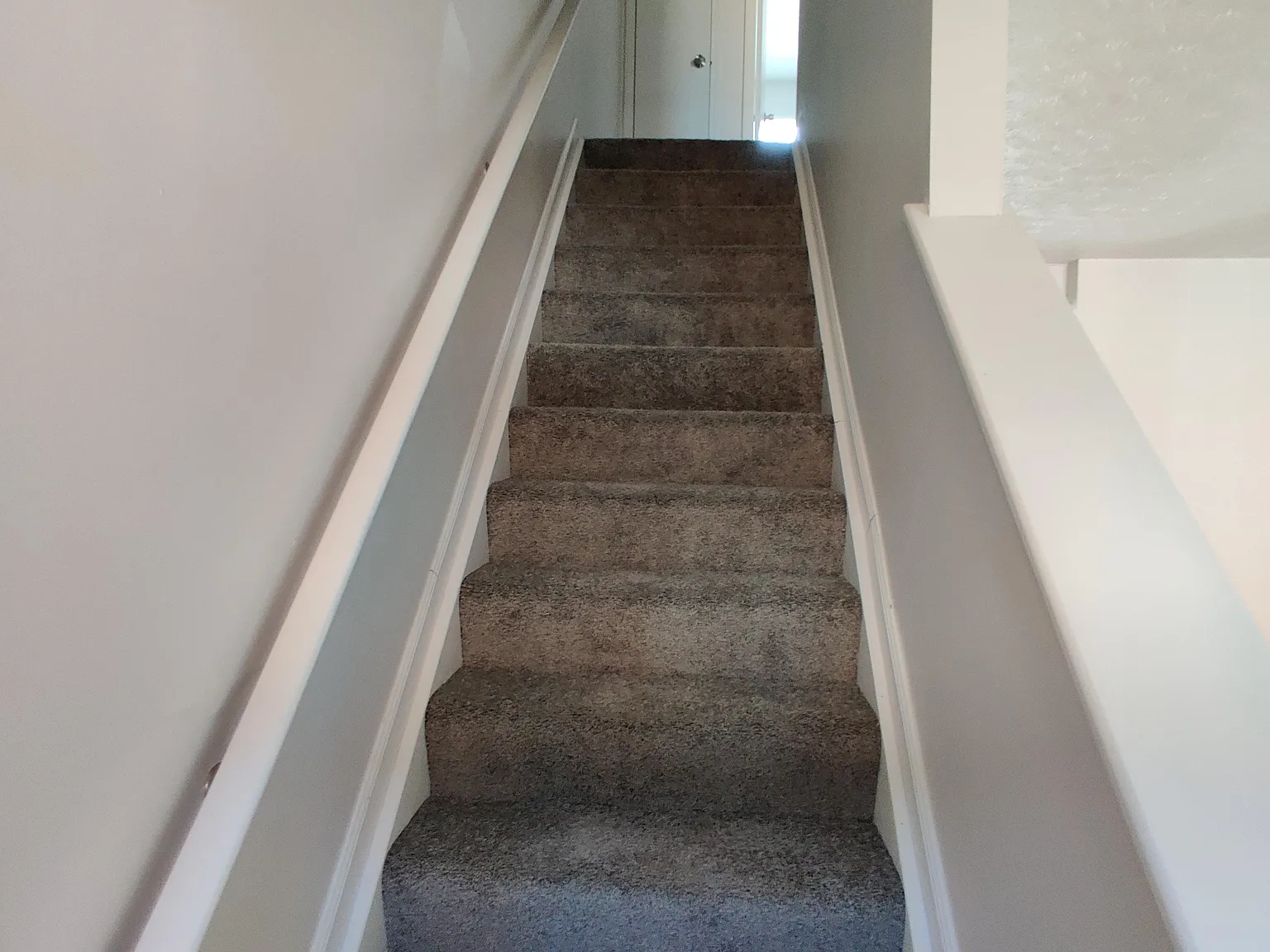 2 bed, 1.5 bath, 1056 sqft, $1,400 — Photo 4