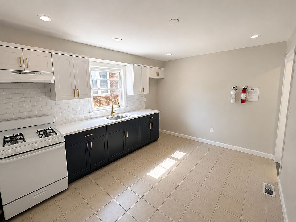 1st image of 229 Eastern Pkwy Floor 1