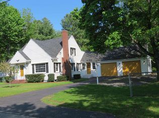 11 Dewey St, Rochester, NH 03867