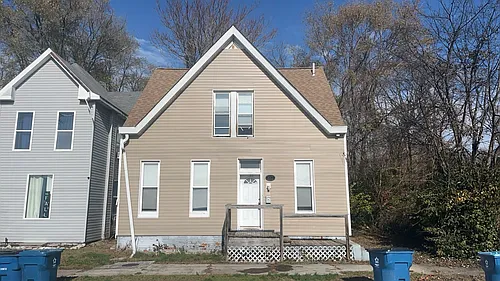 812 E 6th St Photo 1