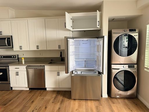 3rd image of 204 N Maple Ave #206