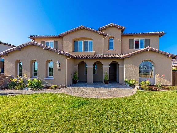 4th image of 3065 Vineyard Way