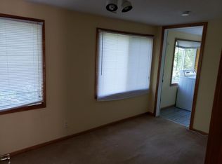 513 Myrtle St W APT 3, Stillwater, MN 55082