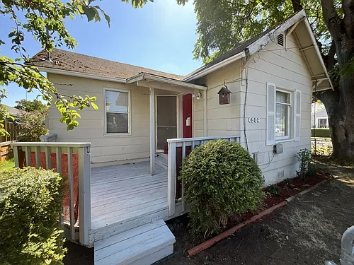6906 N Newcastle Ave Photo 1 6906 N Newcastle Ave Photo 1
