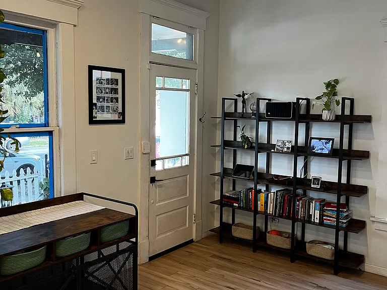 1407 Walnut St — Photo 5