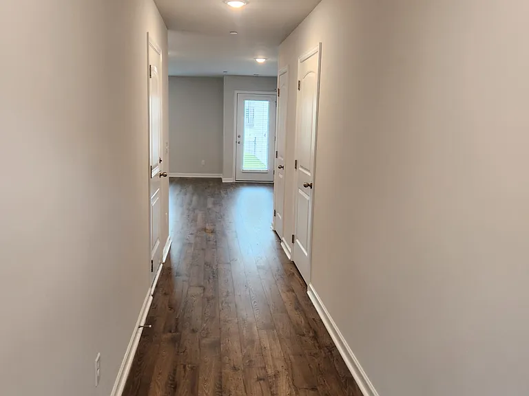 261 Dale Mires Ln — Photo 2