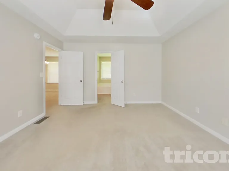 87 Princeton Dr — Photo 8