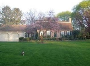 1420 Newlins Rd W, Easton, PA 18040