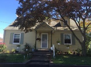 90 Ridgeley Ave, Iselin, NJ 08830