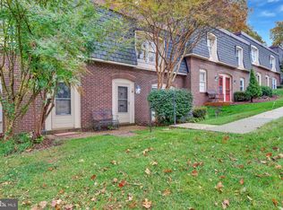 5921 Minutemen Rd, Springfield, VA 22152