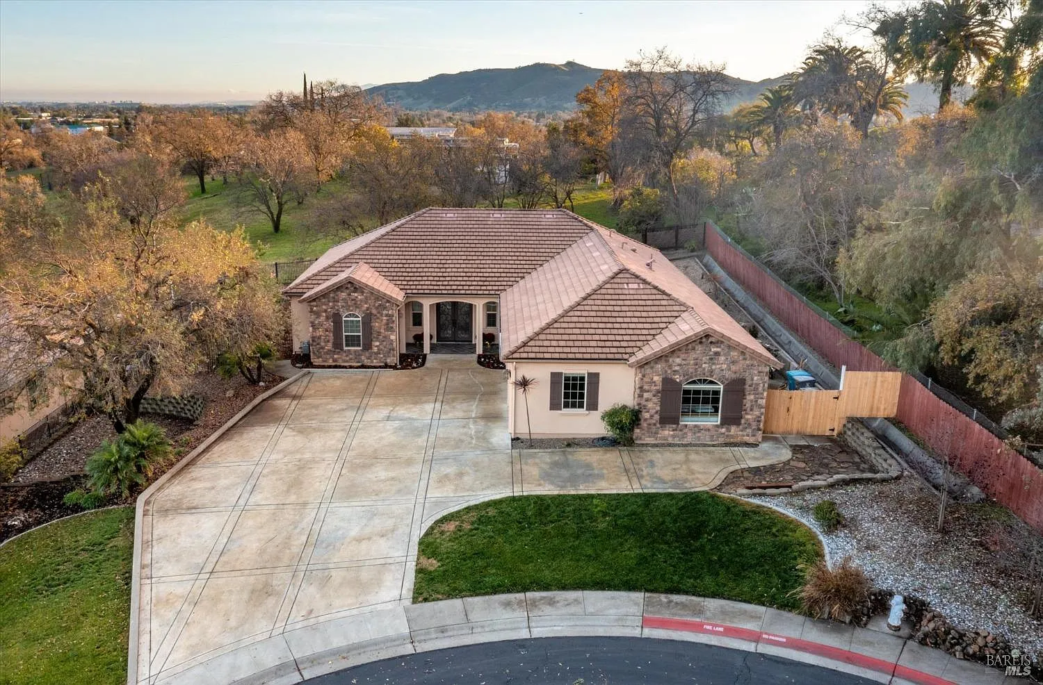 3018 Chardonnay Court photo 1
