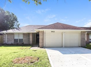 9422 Kingsvalley St, Houston, TX 77075