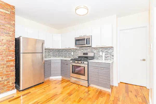 Rented by MySpaceNYC | media 11