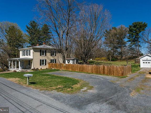 3rd image of 358 Louisa St