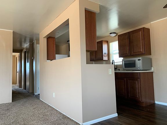4th image of 16001 N 69th Ln