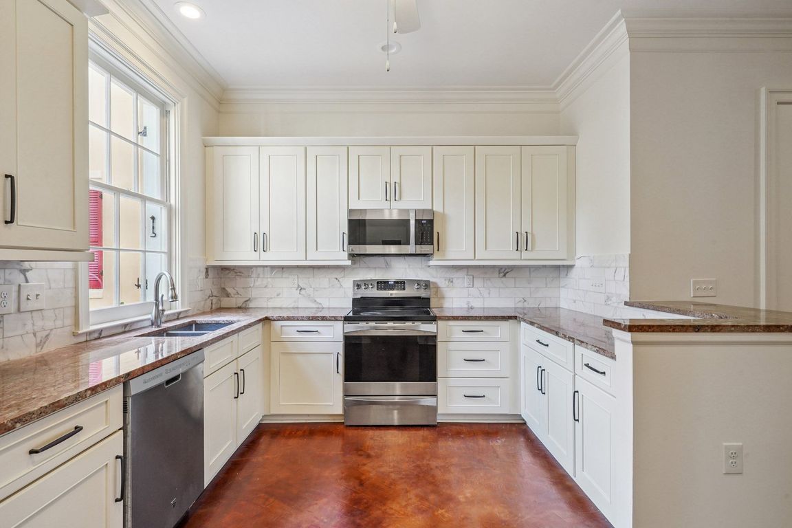 next background image