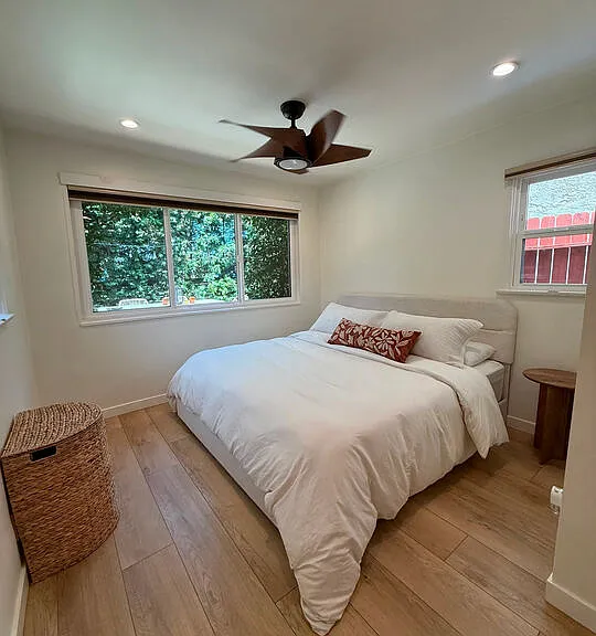 11916 Culver Dr — Photo 8