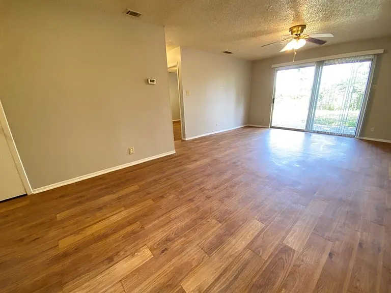 11200A Renel Dr — Photo 10