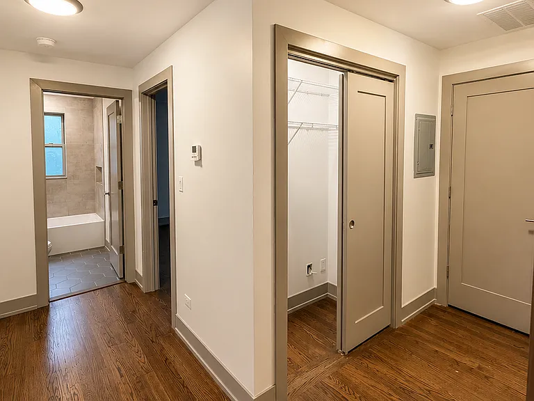 1902 W Pratt Blvd #B-1 — Photo 5