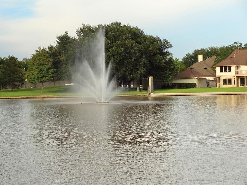 1st image of 2611 Grants Lake Blvd