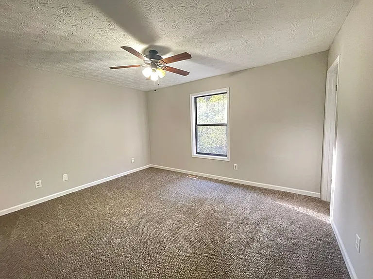 120 Paces Meadows Ln — Photo 9