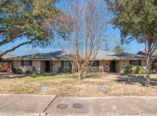 10655 Sandpiper Ln, Dallas, TX 75230