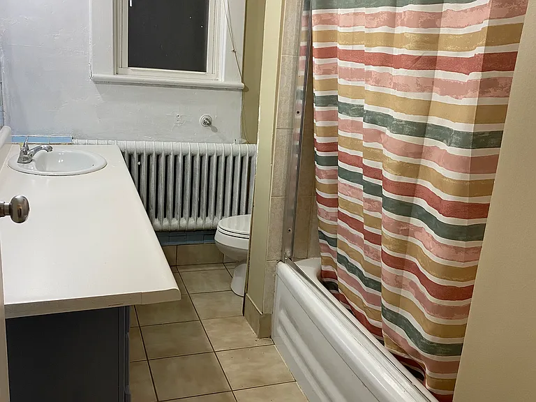 361 Manning Blvd #2 — Photo 17
