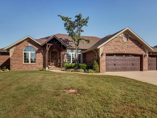 1002 N 20th Avenue, Ozark, MO 65721