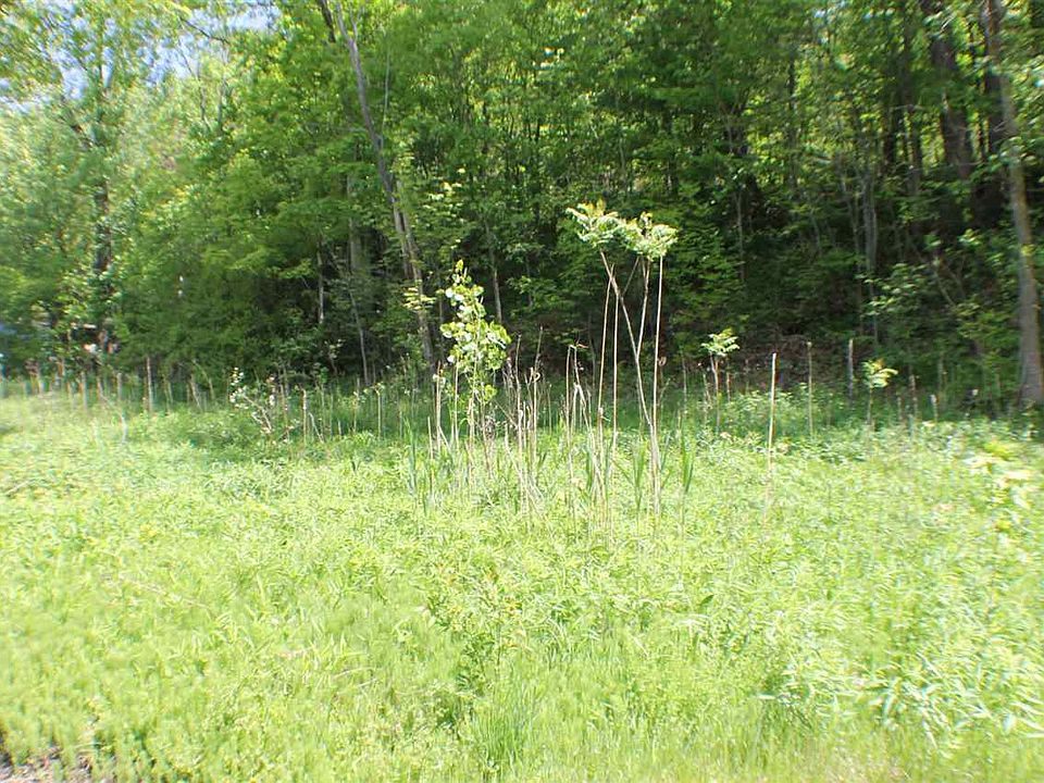 2nd image of 182 Old Peck Hill Rd