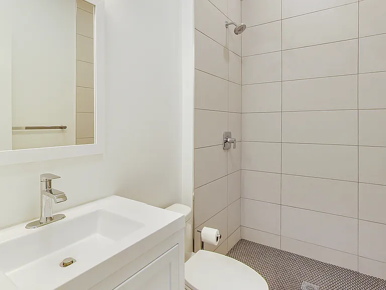 1519 W Henderson St #CH2 — Photo 27