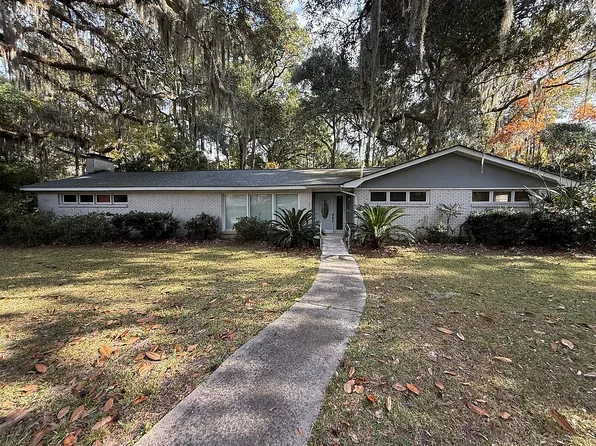 4 S Millward Rd, Savannah, GA 31410