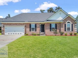 1228 Peacock Trl, Hinesville, GA 31313