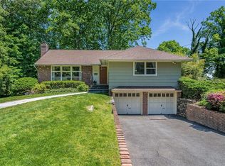 304 Old Colony Rd, Hartsdale, NY 10530