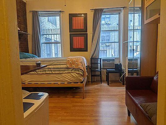 1st image of 133 E 45th St APT 2R