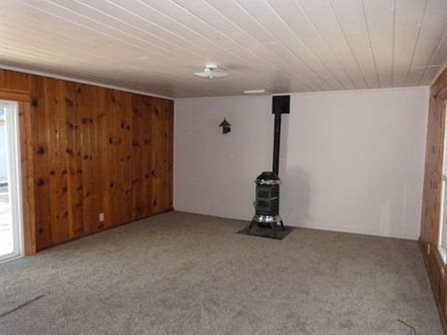 3rd image of 1095 Long Valley Ave