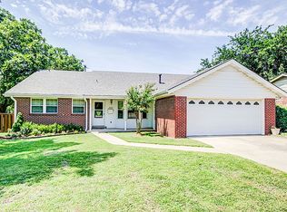 837 Crown Dr, Bartlesville, OK 74006