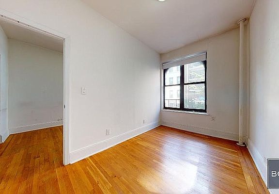 4th image of 230 E 87th St APT 3A