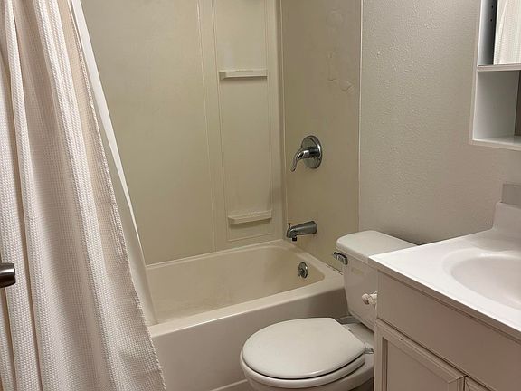 5th image of 5536 Beacon Ave S #B