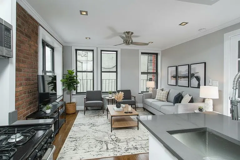 68 Clinton St #4A — Photo 1