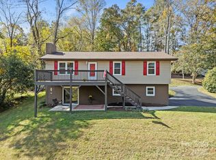 28 Timber Ln, Asheville, NC 28806