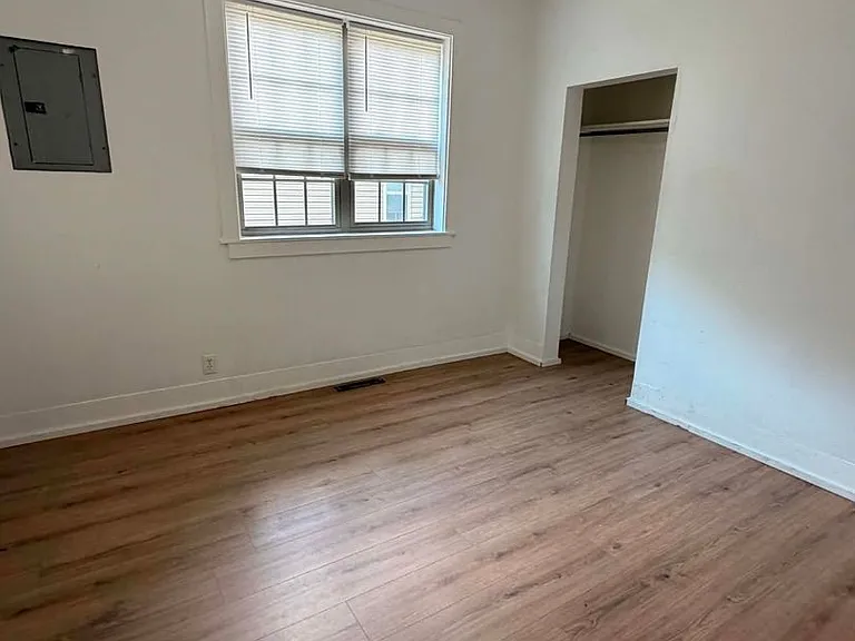 1008 W 2nd St — Photo 6