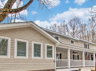 320 Garfield Ave, Hawley, PA 18428