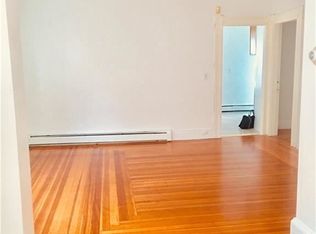 15-17 Violet St, Providence, RI 02908