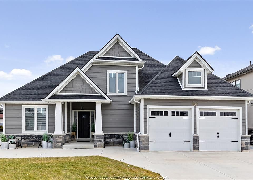 1st image of 960 Chateau Ave