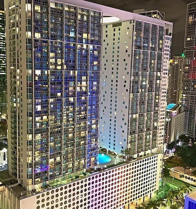 1st image of 500 Brickell Ave #19004