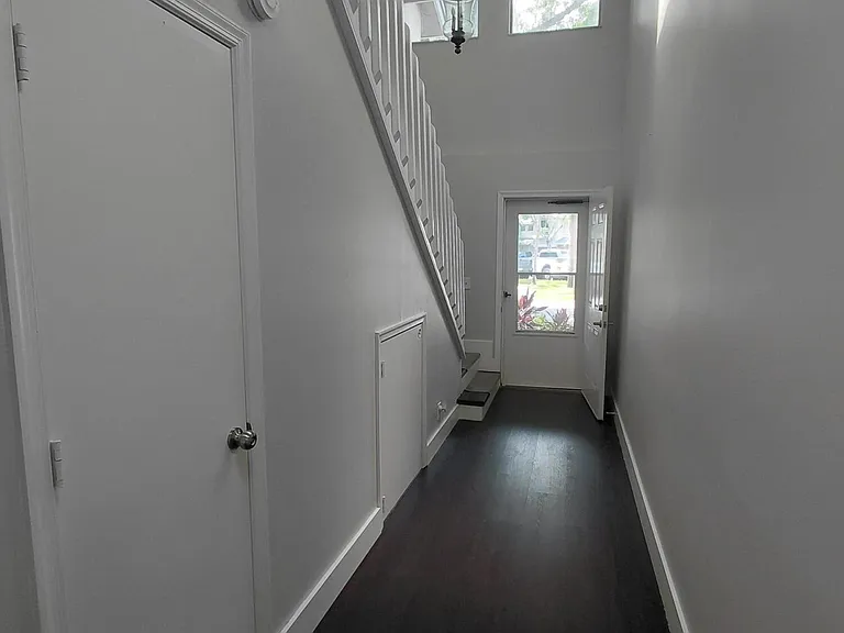 2147 Discovery Cir W — Photo 19