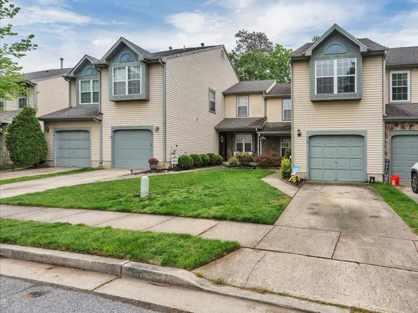 12 Hollowell Way, Mount Laurel, NJ 08054