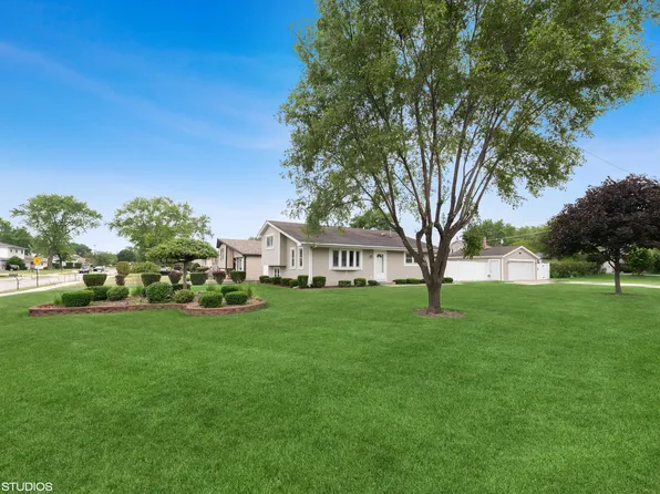 320 N Edgewood Ave, Wood Dale, IL 60191