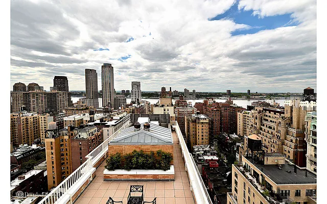 Rented by Douglas Elliman | media 50